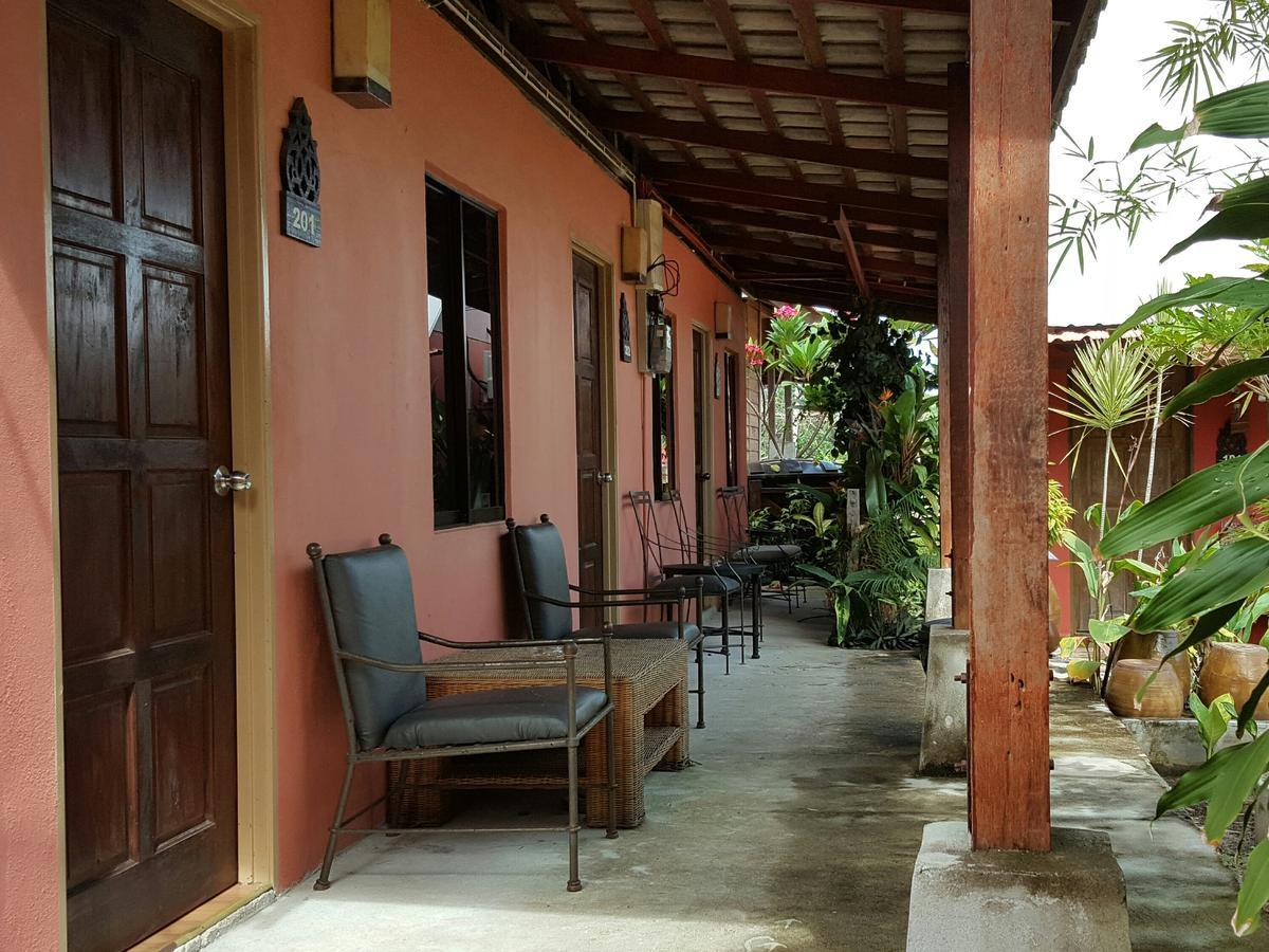Hotel The Coconut Langkawi à Pantai Cenang  Extérieur photo